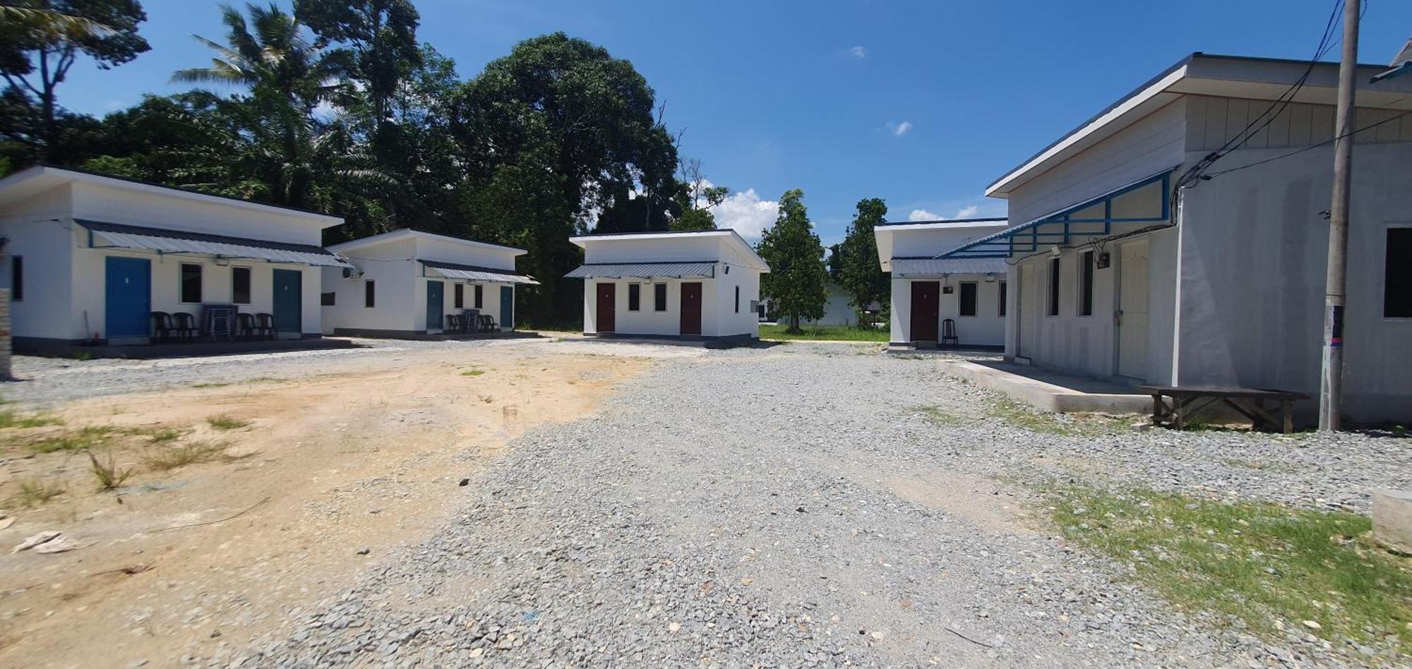 Chalet Meroloh كوالا لكانغسار المظهر الخارجي الصورة