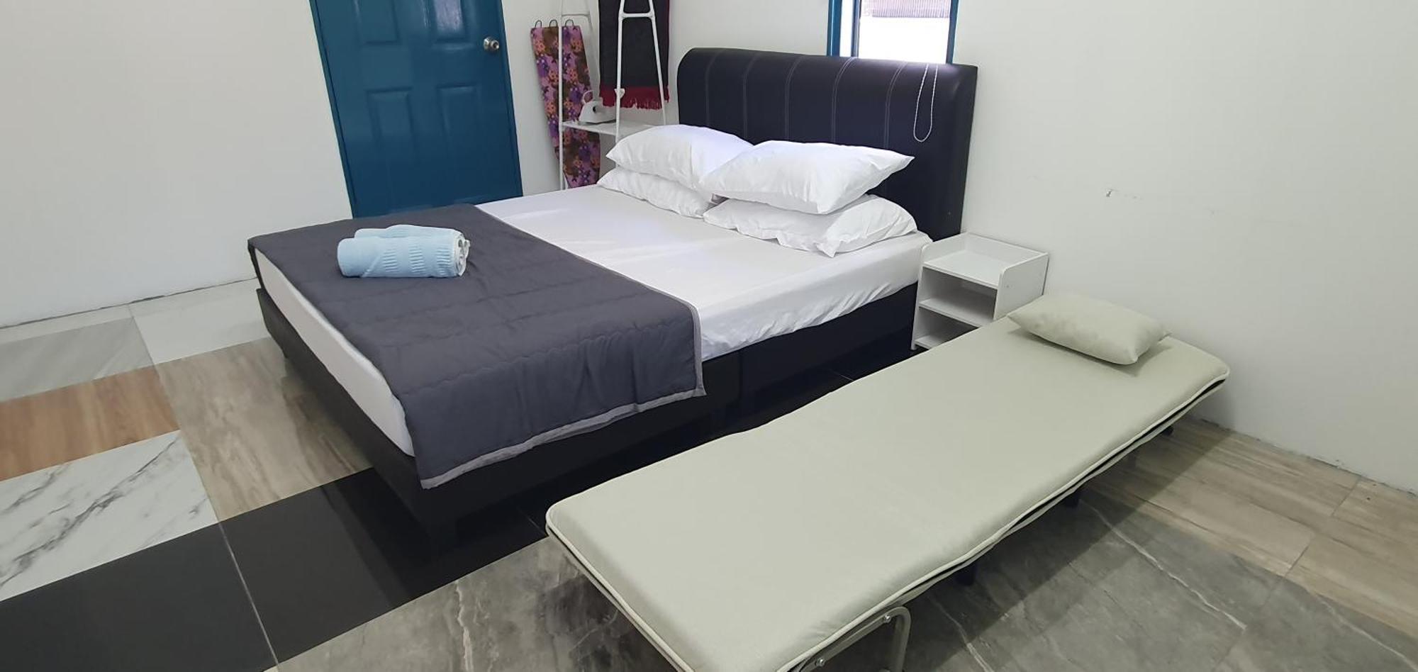 Chalet Meroloh كوالا لكانغسار الغرفة الصورة